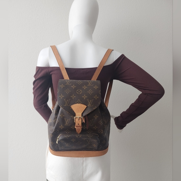 Auth Louis Vuitton Monstsouris MM Backpack - Picture 7 of 12